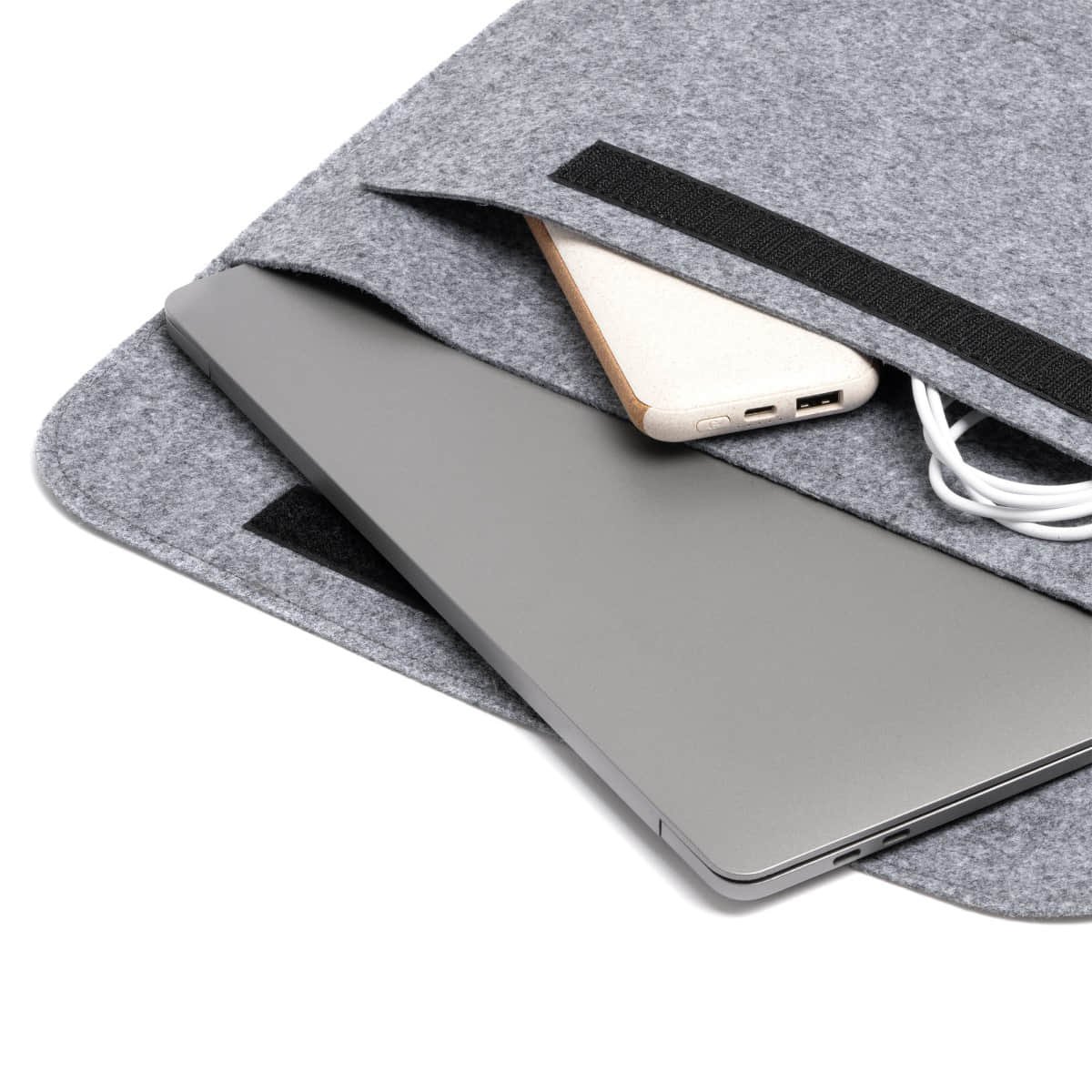 Funda para Portátil de 15″ Fieltro Reciclado RPET Stamina Amber 1141 - Imagen 2
